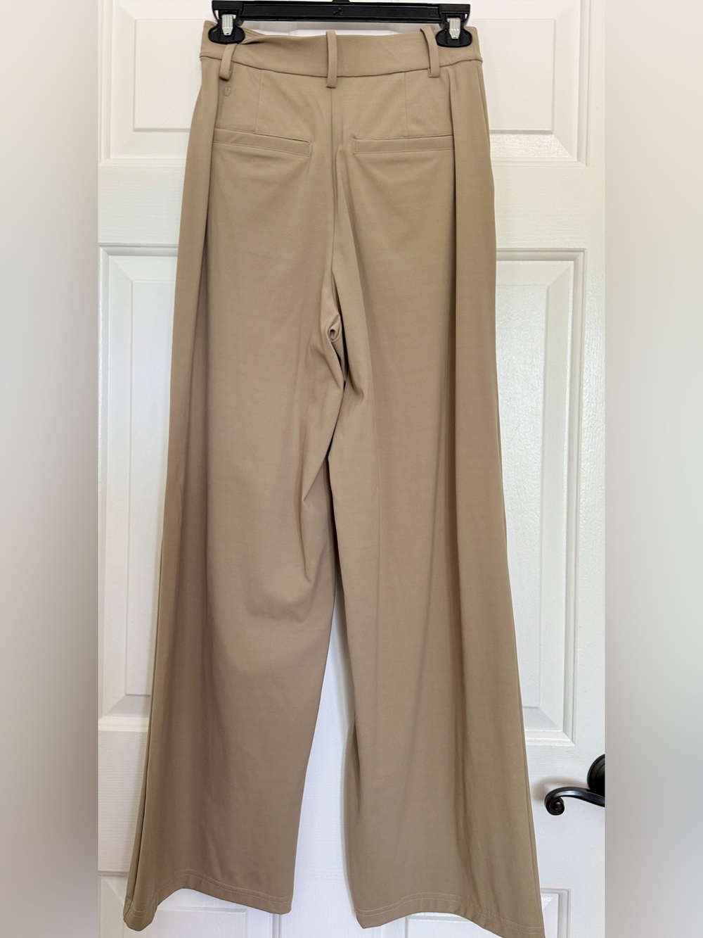 Lululemon Daydrift Wide Leg Trousers 
Sz: XS Length:29.5 in - Picture 7 of 15